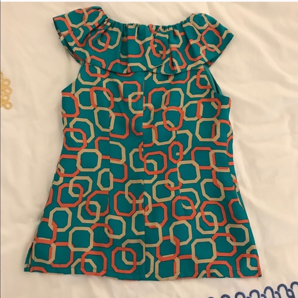 Amazing 100% Silk Top! Holiday Attire! - Picture 7 of 7